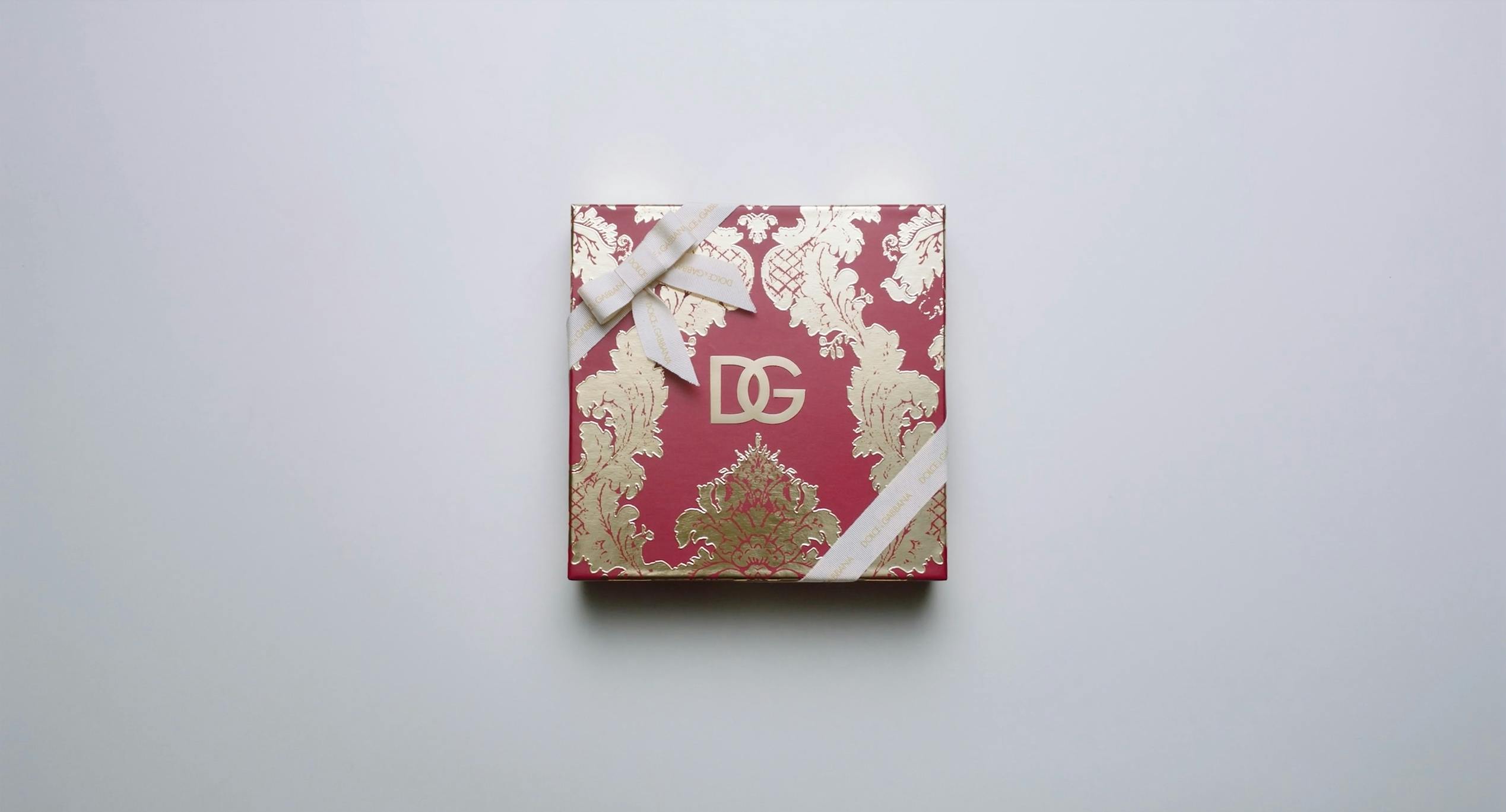 D&G Beauty_"Art of Gifting" by her